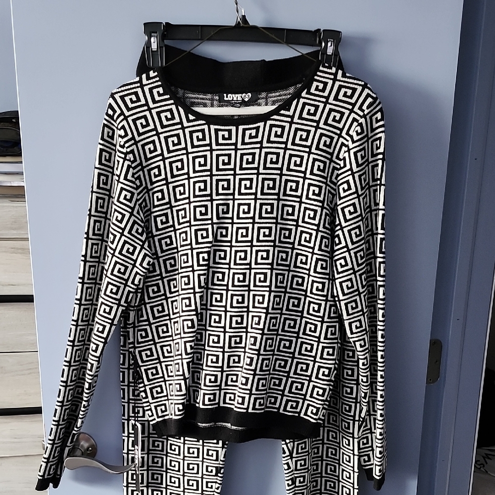 Love Black and White Geometric Top